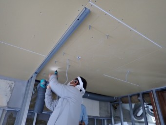 キッチン吊戸用アンカー 67551be850d57d1694a71643d0fccc6c